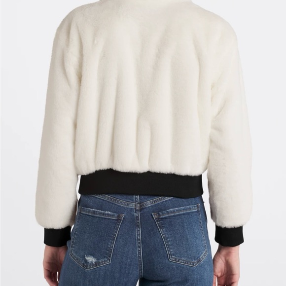 Vigross Sherpa Jacket - Picture 3 of 3